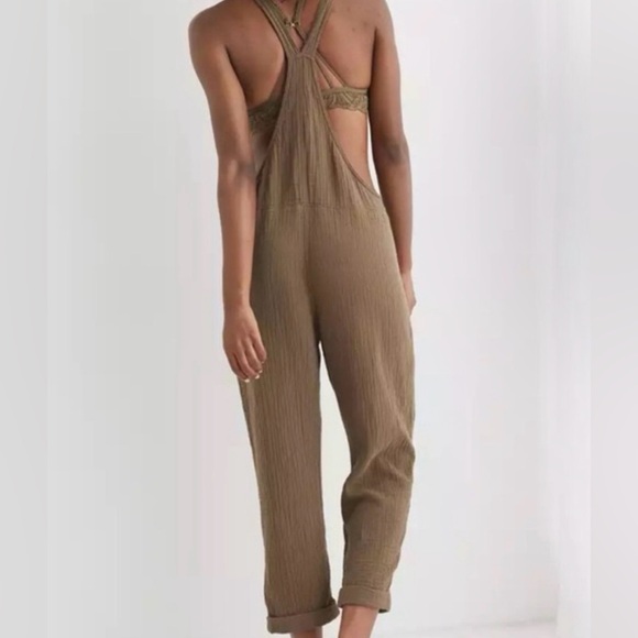 Aerie Lightweight Rolled Leg Gauze Cotton Tie Knot Overalls
Size Small Brown - Picture 2 of 10